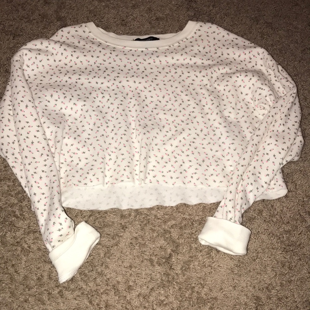 Long sleeve cropped shirt